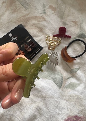 Kırmızı Saç Tokası ve Lastik Seti - Görsel 3