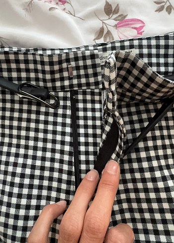 36 Beden Tokalı Ekose Mini Şort