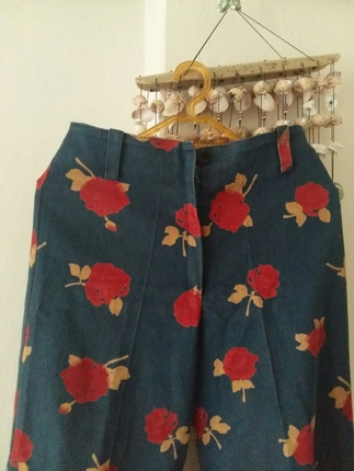 Gül Desenli Pantolon