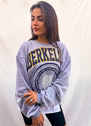 Oversize berkeley sweatshirt