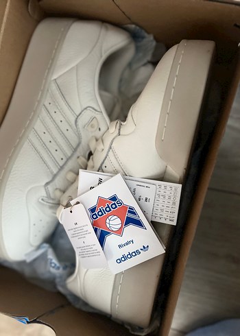 Adidas Beyaz Bağcıklı Spor Ayakkabı - Görsel 10