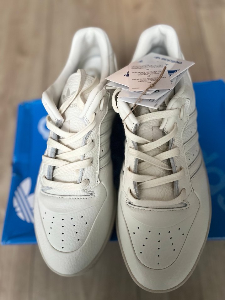 Adidas Beyaz Bağcıklı Spor Ayakkabı - Görsel 5