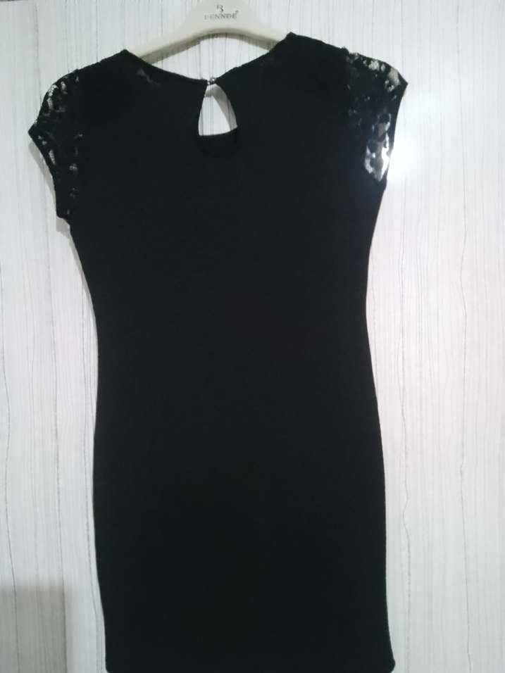 Dantel Detaylı Siyah Midi Gösterişli Elbise tişört - Görsel 3