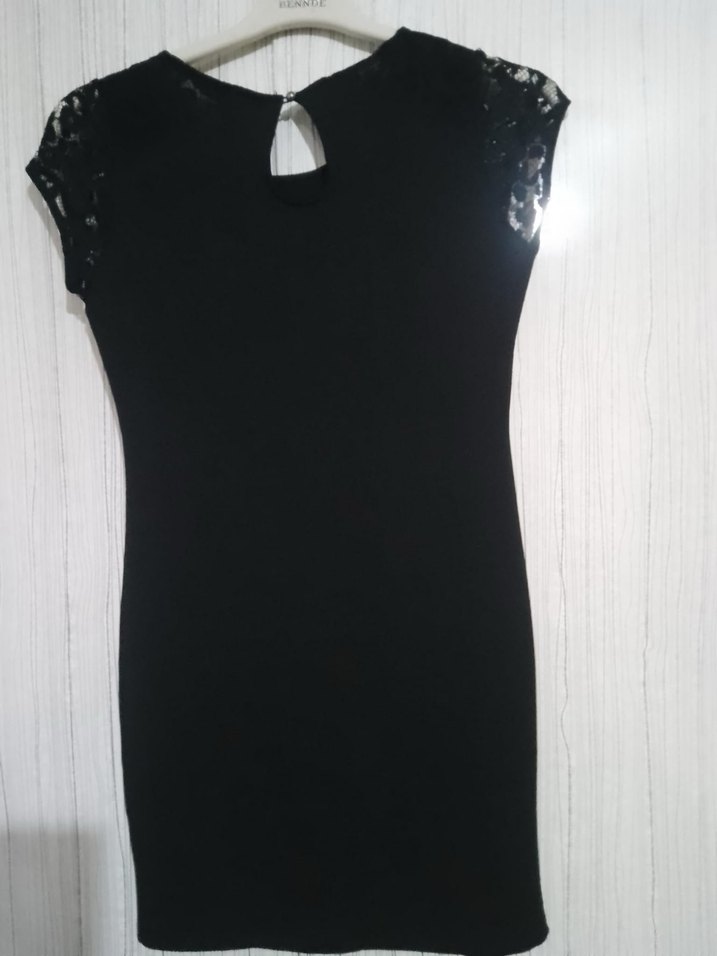 Dantel Detaylı Siyah Midi Gösterişli Elbise tişört - Görsel 4