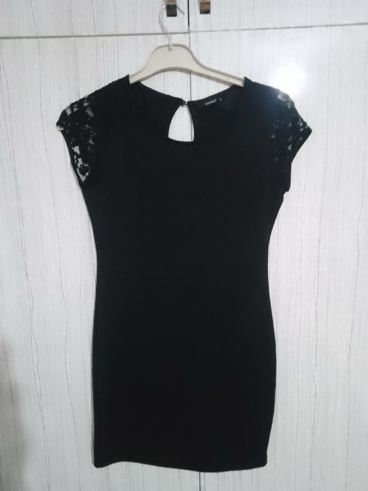 Dantel Detaylı Siyah Midi Gösterişli Elbise tişört - Görsel 5