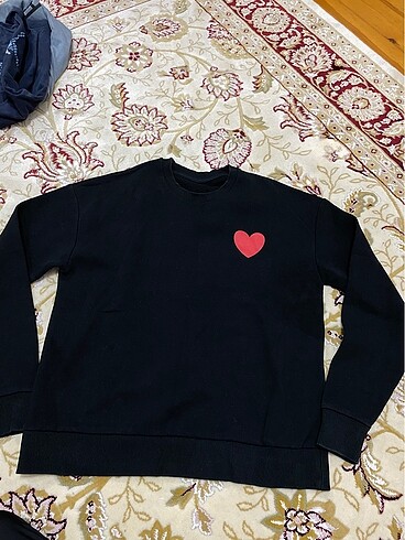 Kalp detaylı sweat