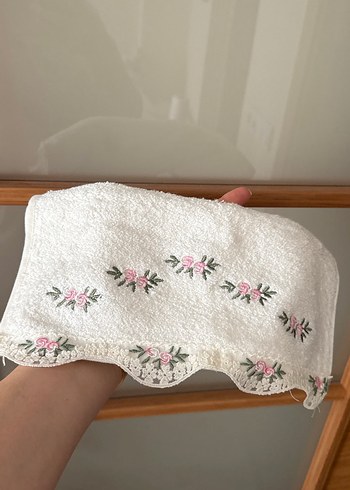 Nakışlı Beyaz el Havlusu - Görsel 4