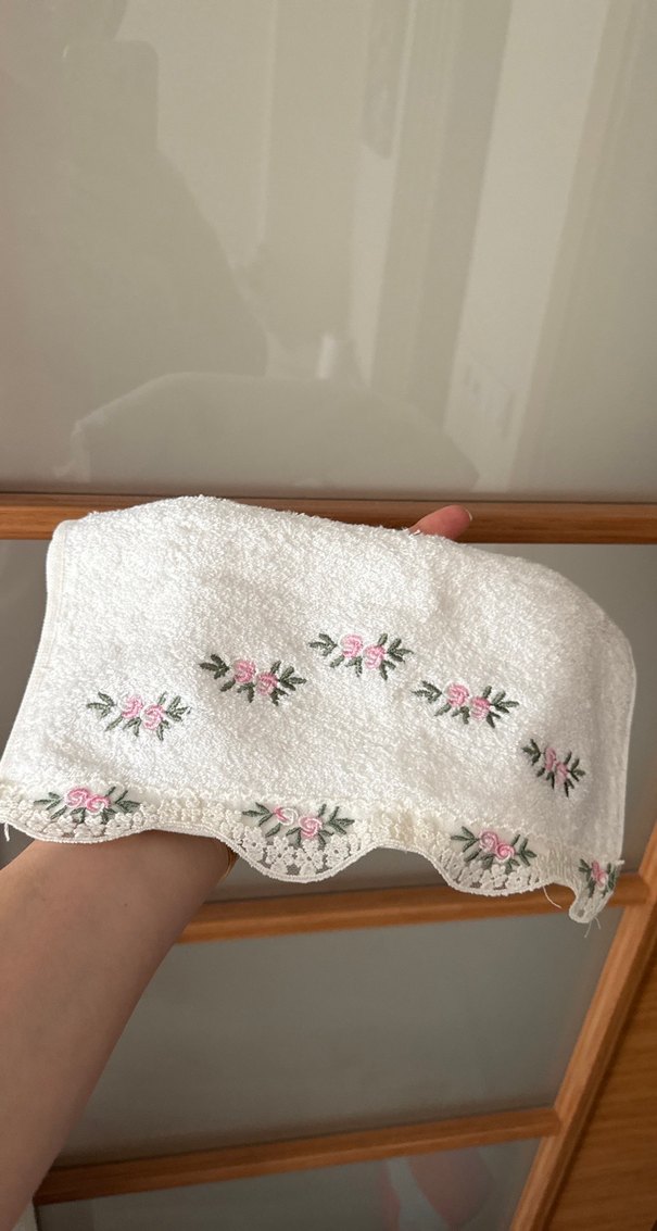 Nakışlı Beyaz el Havlusu - Görsel 4