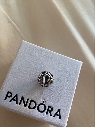 Pandora Pandora charm