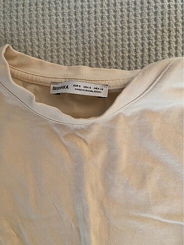 Bershka Krem rengi crop
