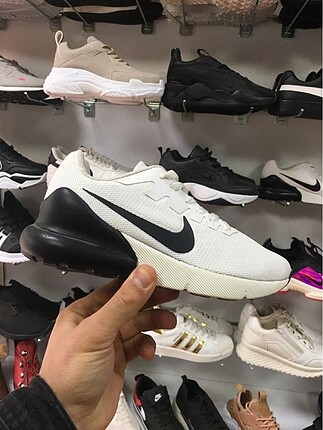 nıke 270