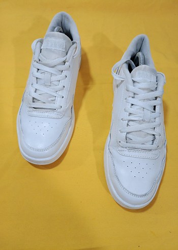 Reebok 42