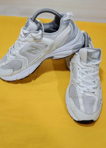 New Balance New Balance 38