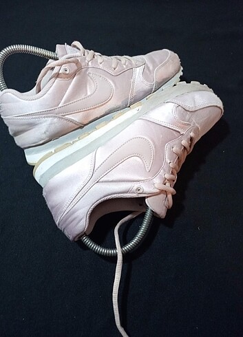 37 Beden Nike 37