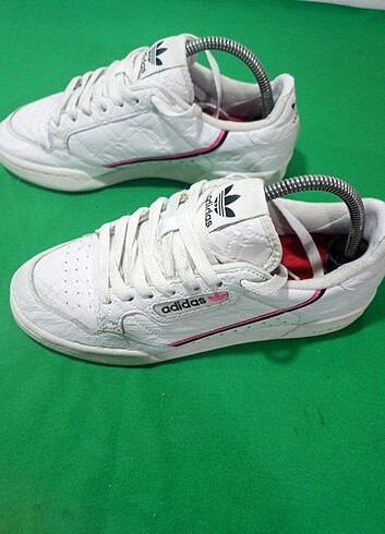 Adidas 39.5