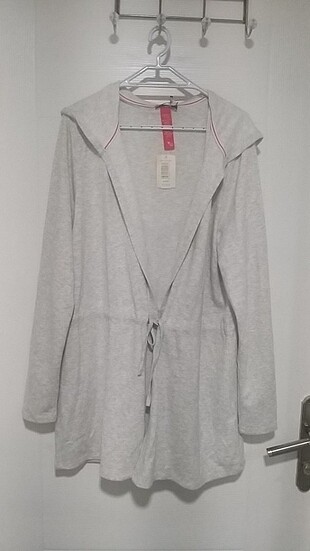 Yeni sweatshirt