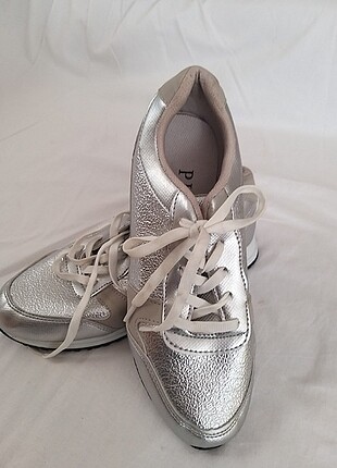  Satıldı spor ayakkabı +kadife bluz