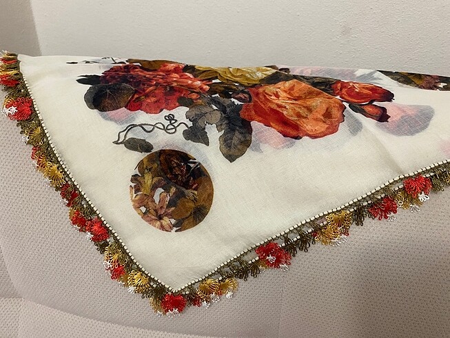 İğne oyalı eşarp