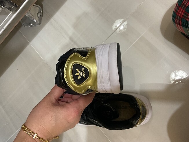 40 Beden Adidas falcon