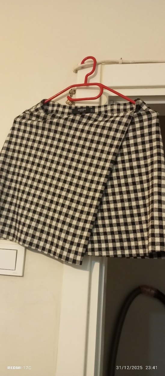 Siyah Piliseli Midi Etek - Görsel 2