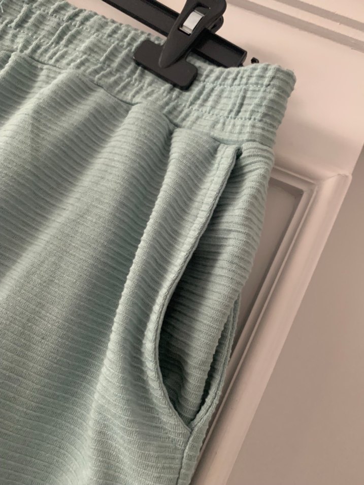 Gevşek Kesim Mini yazlık Şortu giyilmedi - Görsel 3