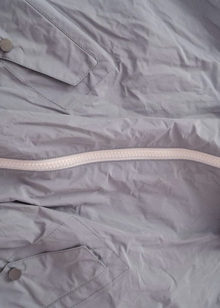 Yağmurluk hıc gıyılmedı - Görsel 3