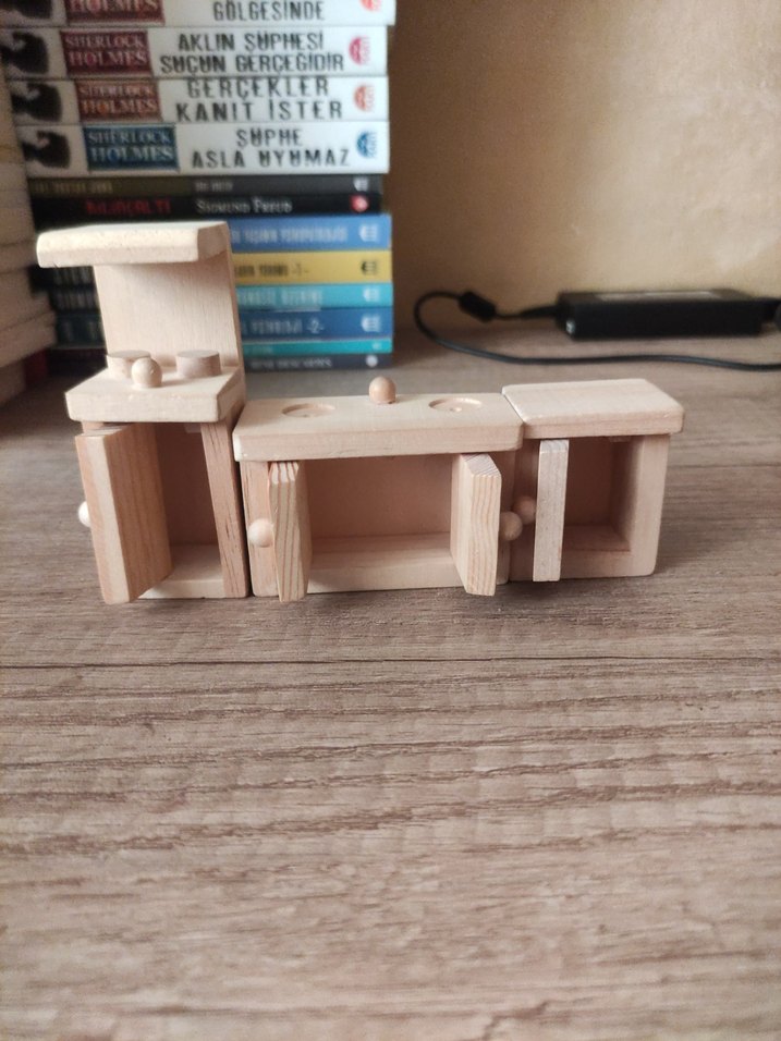 Açık Bej Ahşap Oyuncak Ev Mobilyaları - Görsel 3
