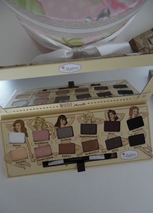 The Balm Nude Tude Far Paleti