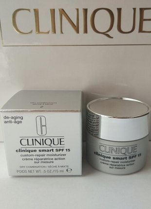 Clinique Smart Custom Repair nemlendirici