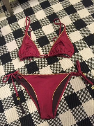 Püsküllü bikini 