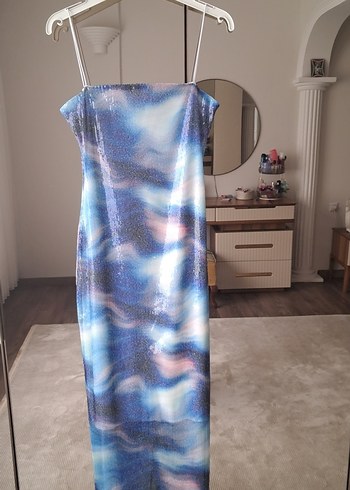 Pullu Midi Elbise