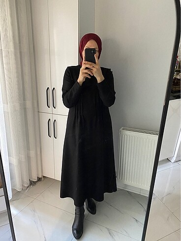 Siyah uzun elbise