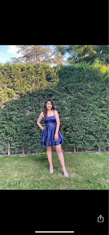 Lacivert kısa gece elbisesi