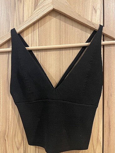 Trendyol & Milla Siyah askı detaylı mini bluz