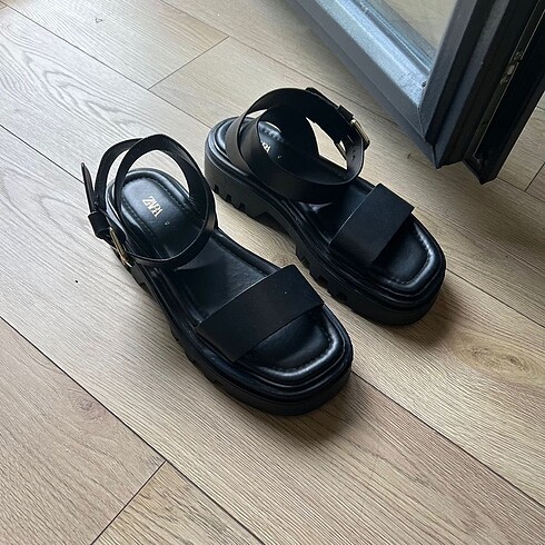 Zara #zara #orjinal #sandalet #mango