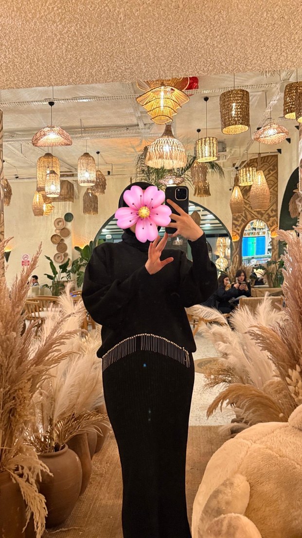 Sıyah eteklı taşlı kazak triko kumaşı - Görsel 2