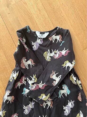 4 Yaş Beden H&m elbise unicorn 4-6 yas