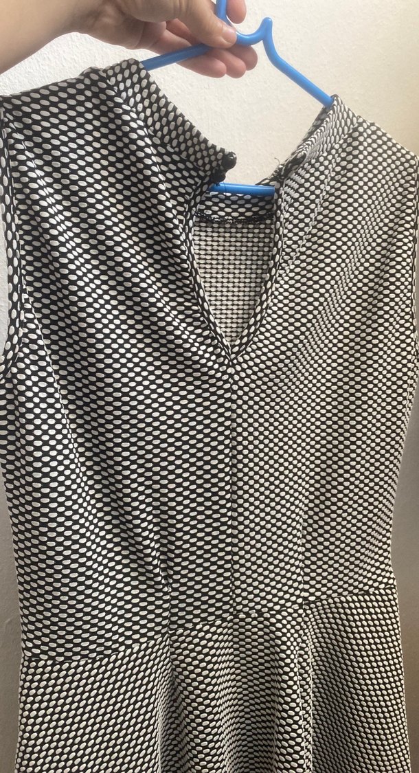 Gri Yılan Desenli Mini Pilili Elbise - Görsel 4