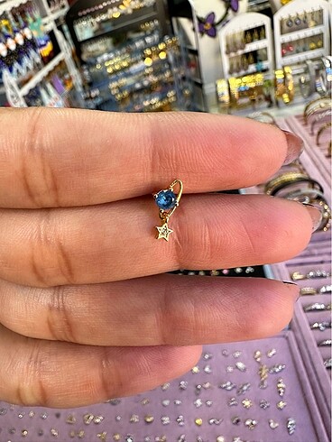 Tragus piercing