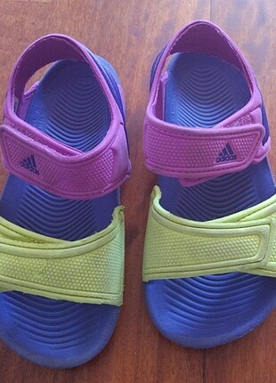 Adidas su geçirmez sandalet