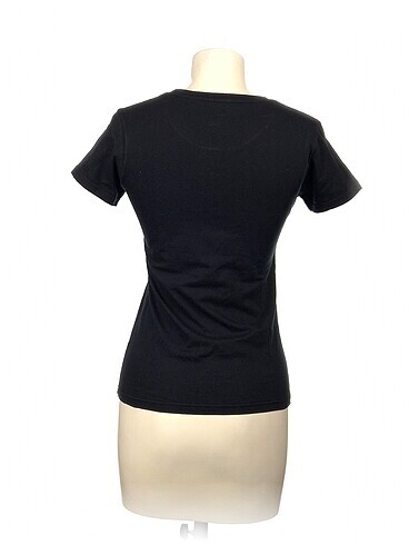 s Beden Hard Rock T-shirt %70 İndirimli.