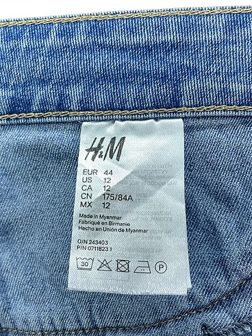 44 Beden mavi Renk H&M Mini Şort %70 İndirimli.
