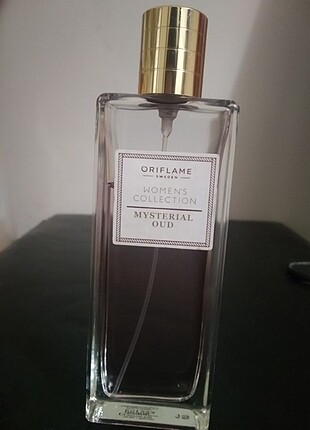 Oriflame mysterial oud parfum