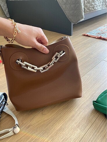 Zara çanta