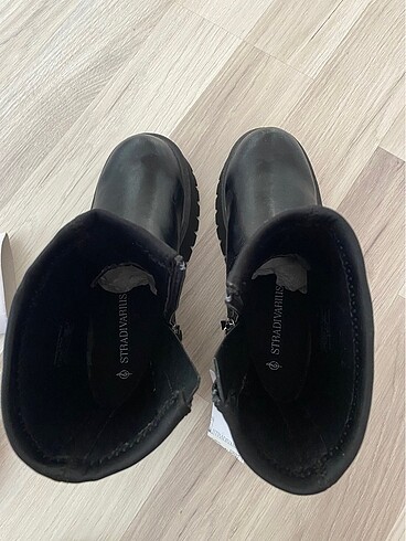 36 Beden Stradivarius bot