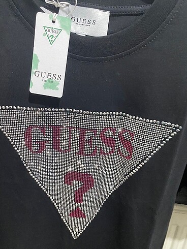 m Beden siyah Renk GUESS Tişört