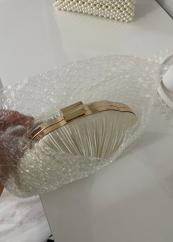 Zara İnci İşlemeli çanta