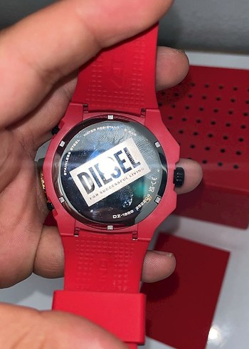 Diesel Diesel Kırmızı Minimalist Erkek Saat