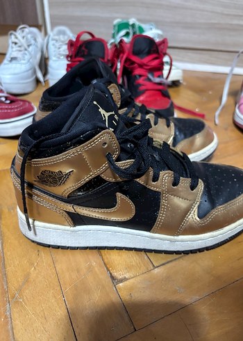 36,5 Beden altın Air Jordan Basketbol Ayakkabısı