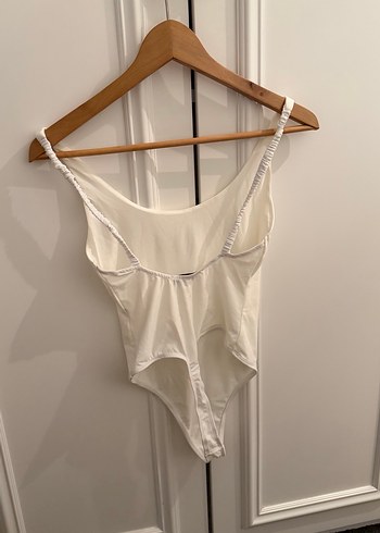 Beyaz Askılı body - Görsel 2